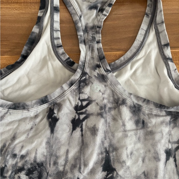 LULULEMON TANK TOP - Picture 3 of 3